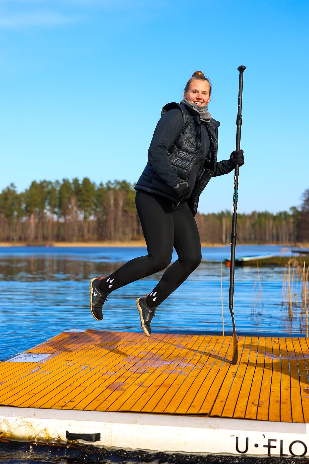 “Daily Socks For Explorers” jeb Zeķes ceļotājiem ir radītas ņemot vērā aktīva dzīvesveida piekritēju prasības. Ražots Latvijā no Merino vilnas.